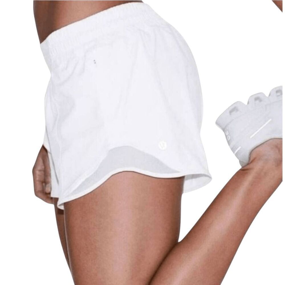 LULULEMON ATHLETICA Hotty Hot Short II Hi-Rise In White Size 8